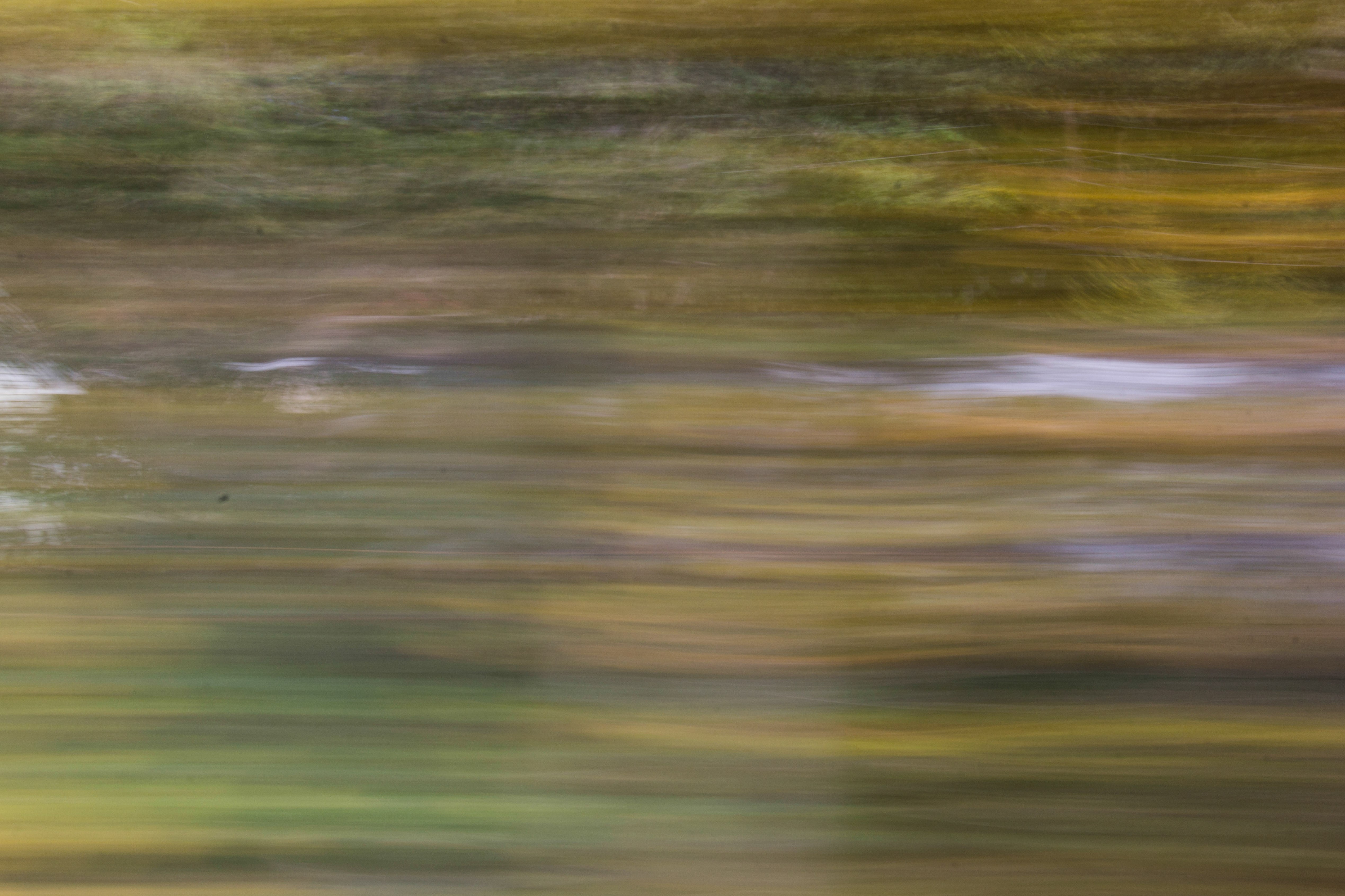 Light Texture Blurry Motion Streaked Image Wallpaper