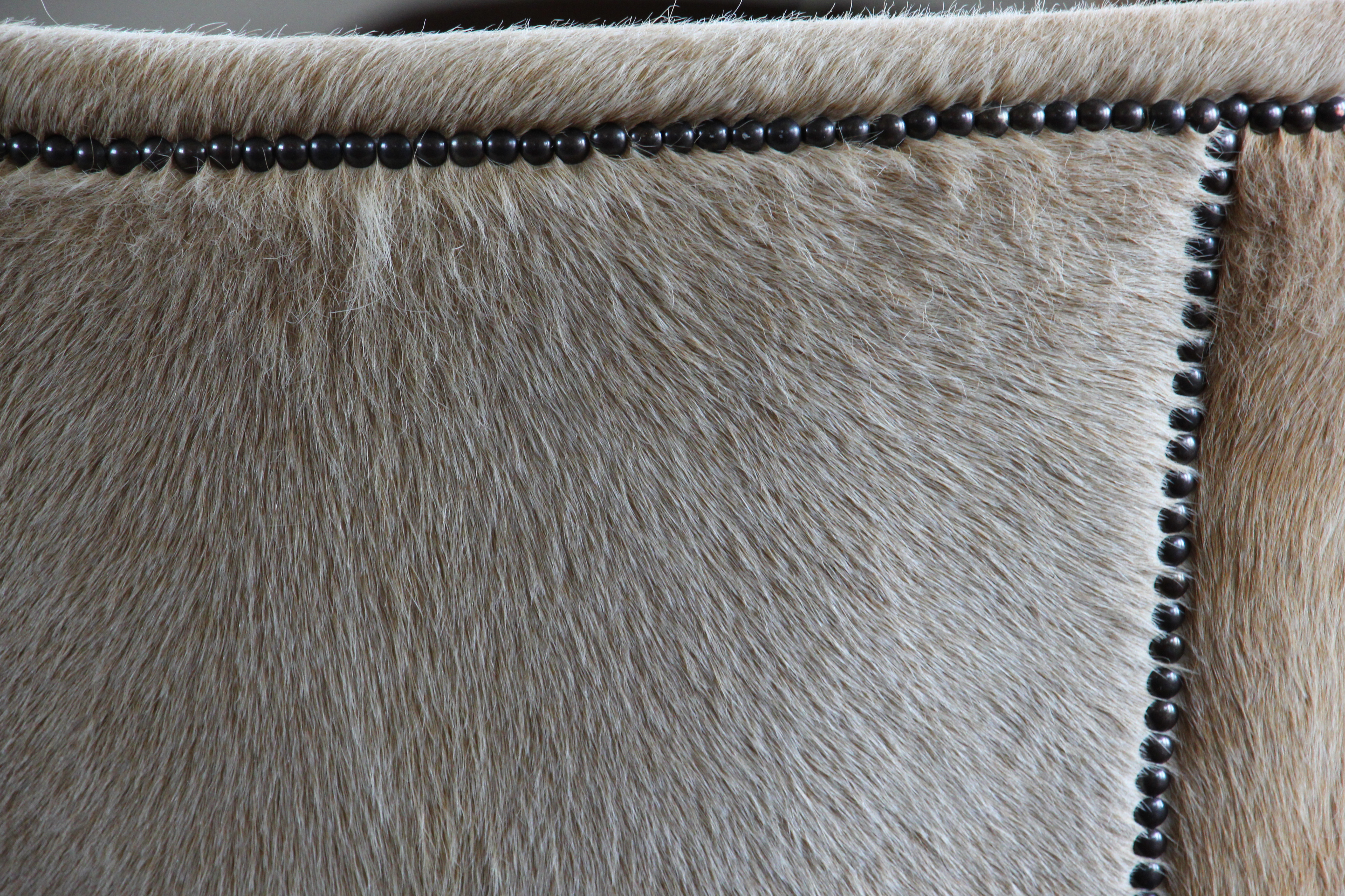 Fabric Photo Accent Chair With Hair And Beads Embedded In Pattern