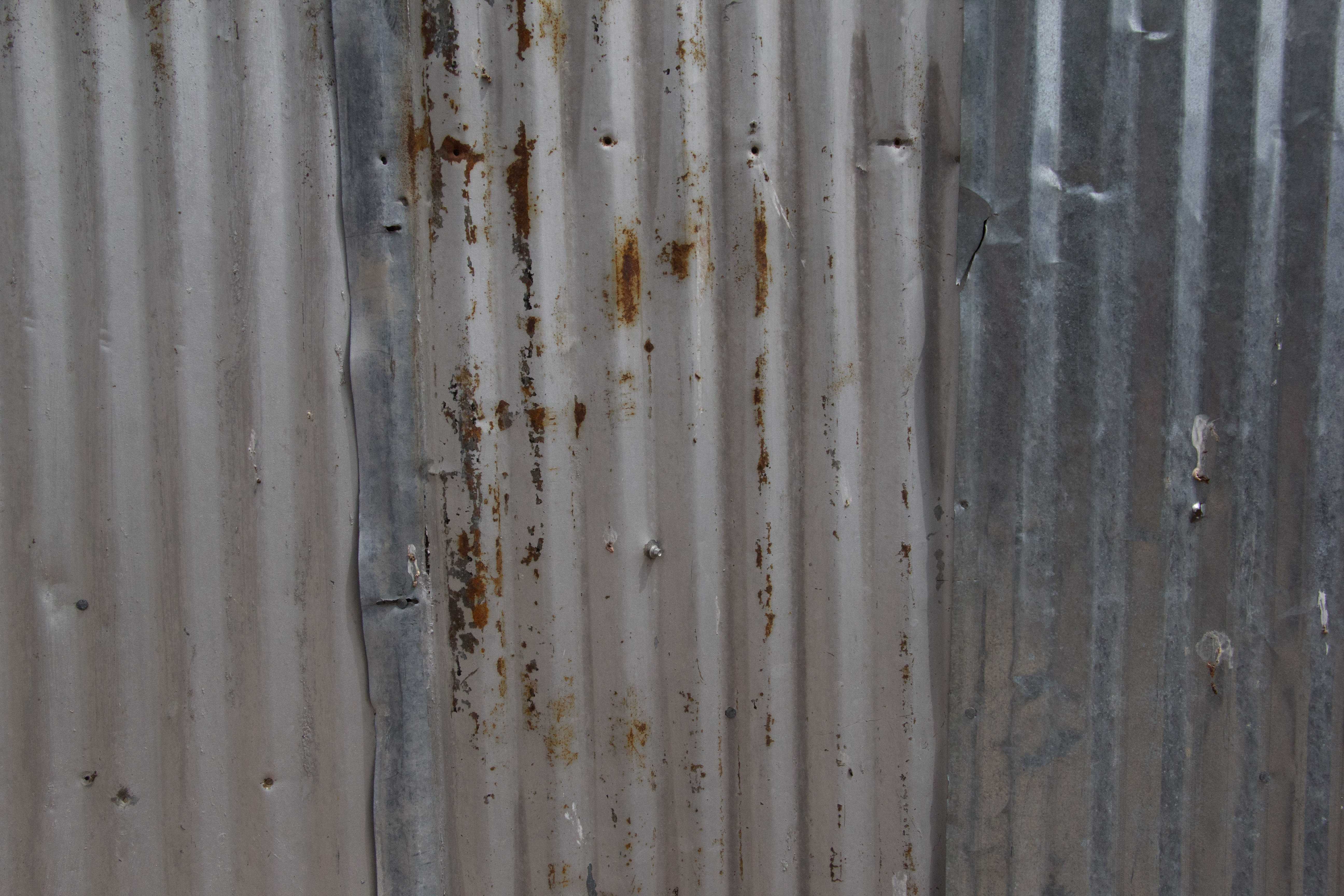 Metal Corrugated Vertical Lines