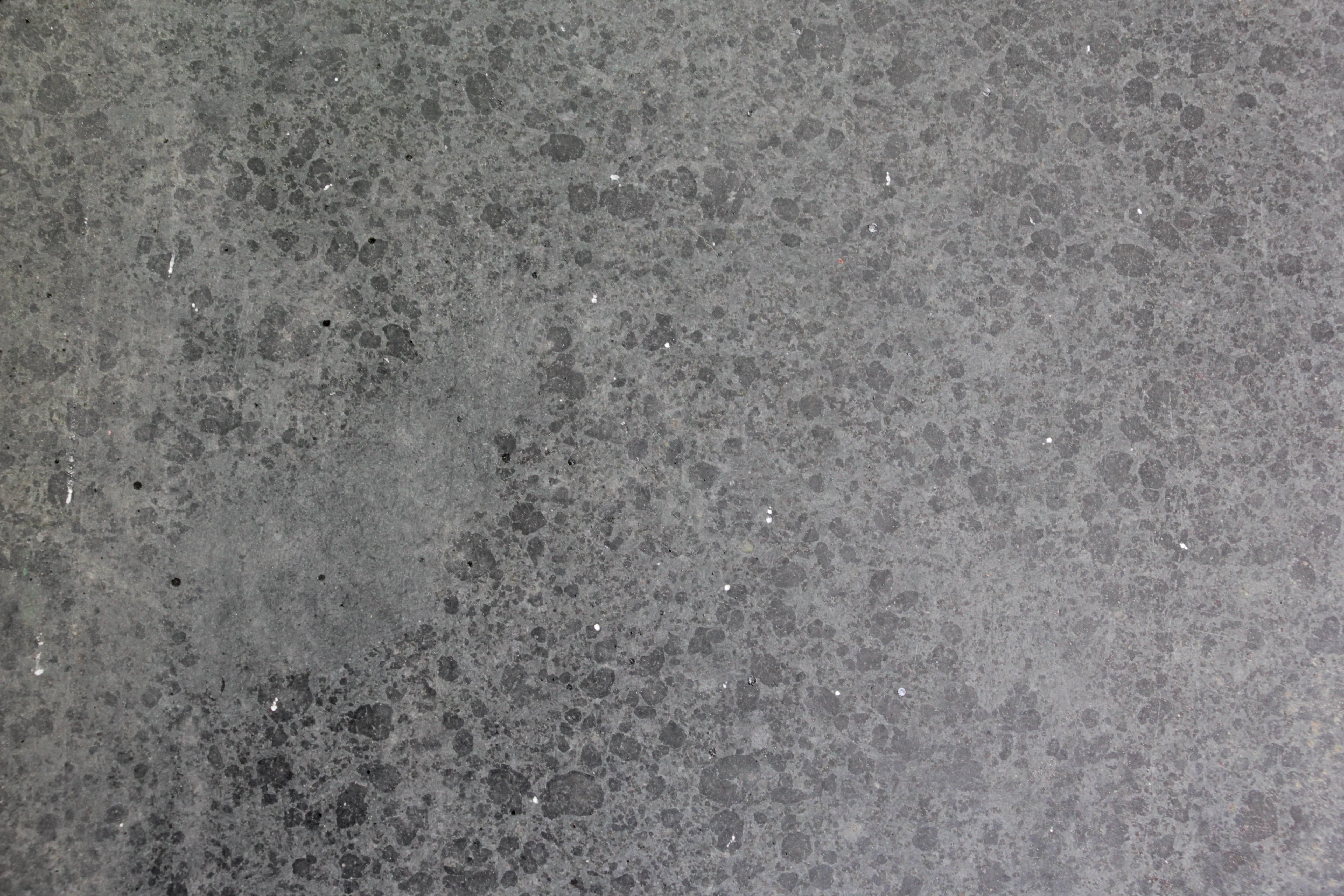 Stone Light To Dark Gray Wall