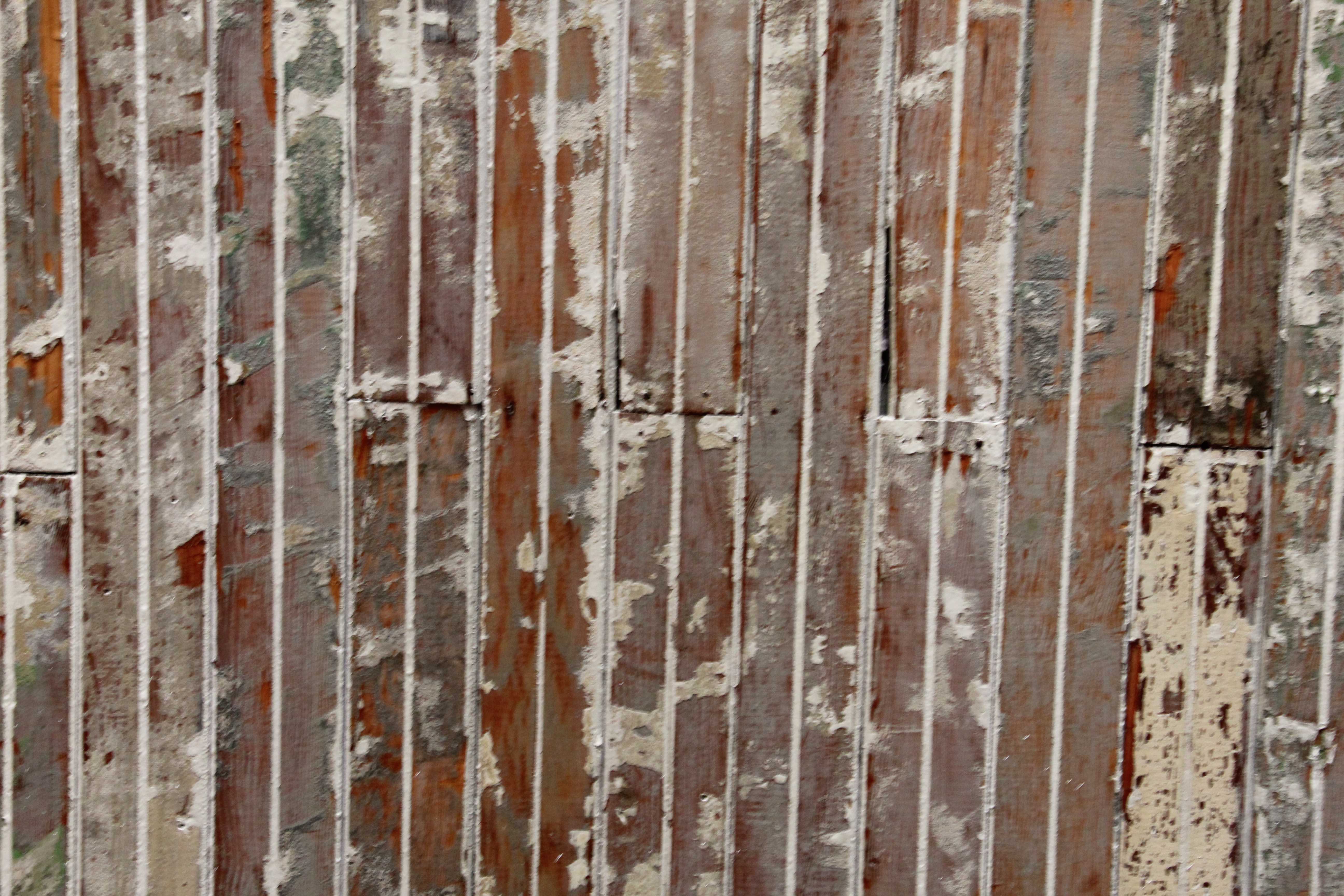 Wood Texture Red Accent White Tarnished